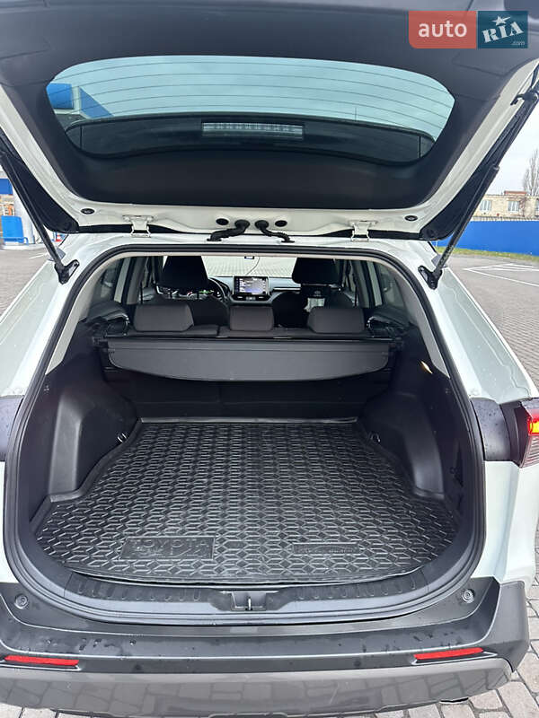 Позашляховик / Кросовер Toyota RAV4 2019 в Білій Церкві фото 19 Позашляховик / Кросовер Toyota RAV4 2019 в Білій Церкві