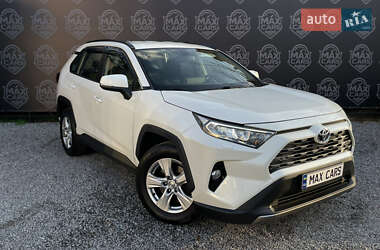 Позашляховик / Кросовер Toyota RAV4 2019 в Києві