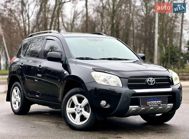 Внедорожник / Кроссовер Toyota RAV4 2006 в Днепре