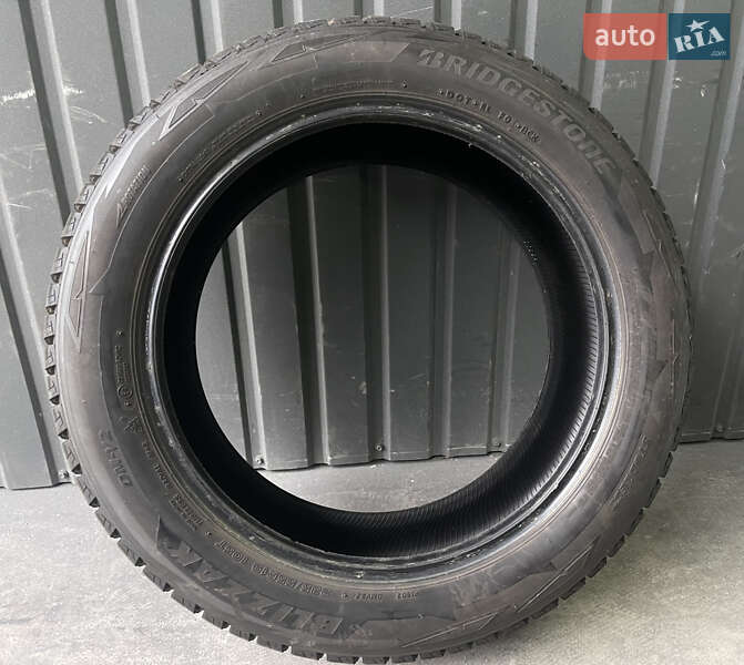 Внедорожник / Кроссовер Toyota RAV4 2020 в Львове