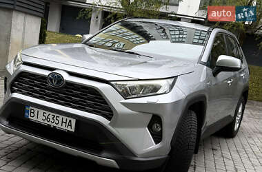 Внедорожник / Кроссовер Toyota RAV4 2020 в Днепре