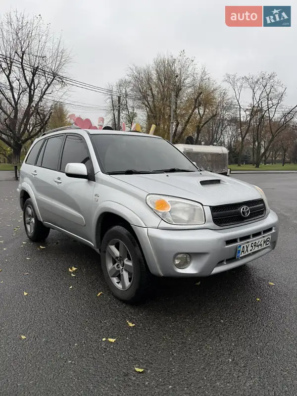Toyota RAV4 2005