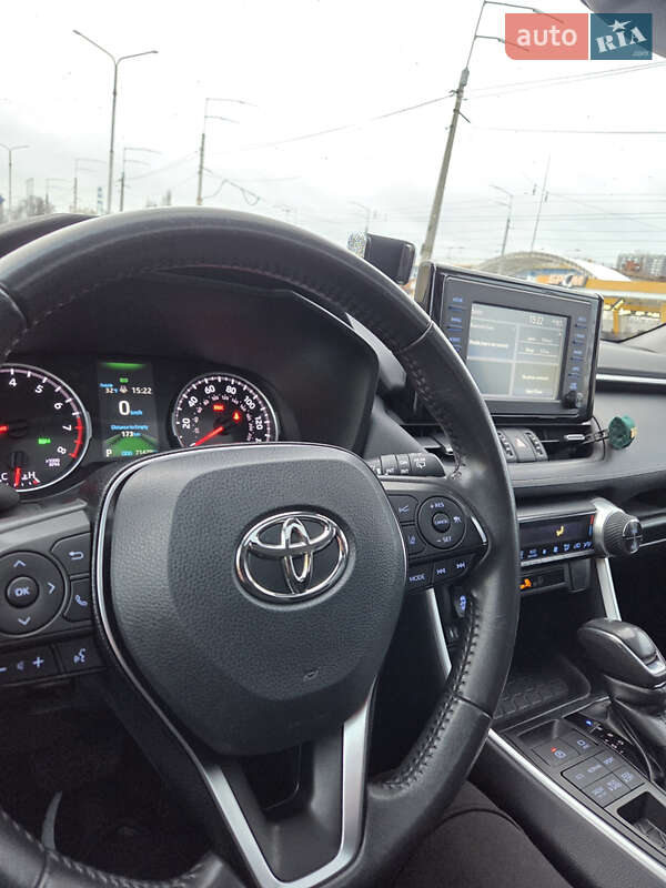 Позашляховик / Кросовер Toyota RAV4 2019 в Києві