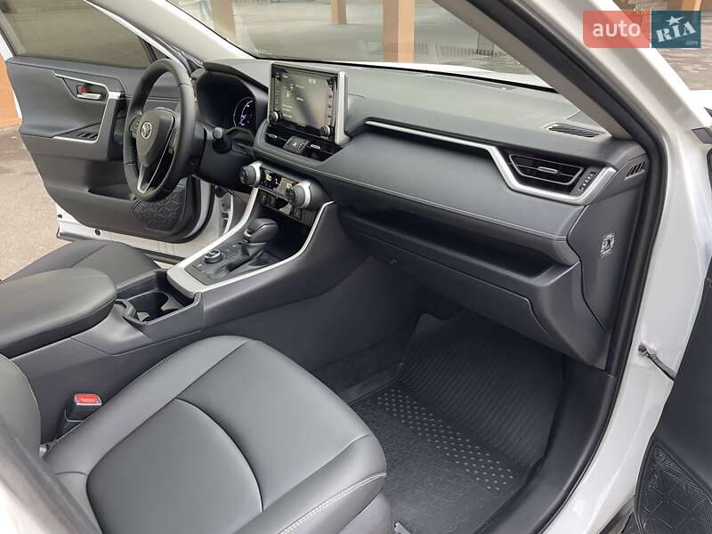 Позашляховик / Кросовер Toyota RAV4 2022 в Вінниці