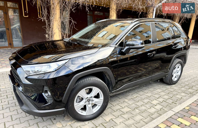 Позашляховик / Кросовер Toyota RAV4 2020 в Києві