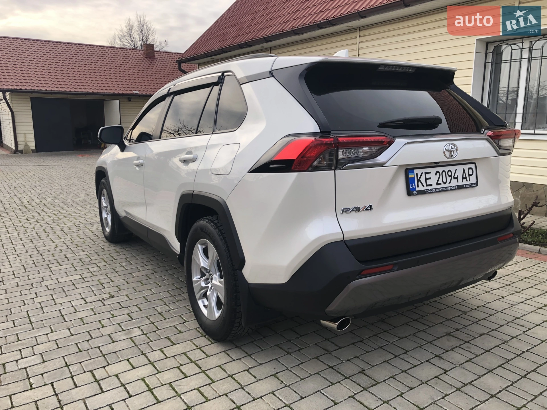 2019 Toyota RAV 4 - мініатюра 10