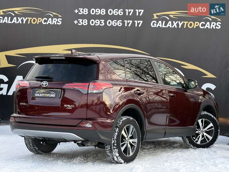 Позашляховик / Кросовер Toyota RAV4 2017 в Вінниці