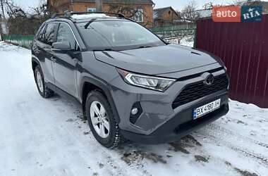 Позашляховик / Кросовер Toyota RAV4 2021 в Хмельницькому