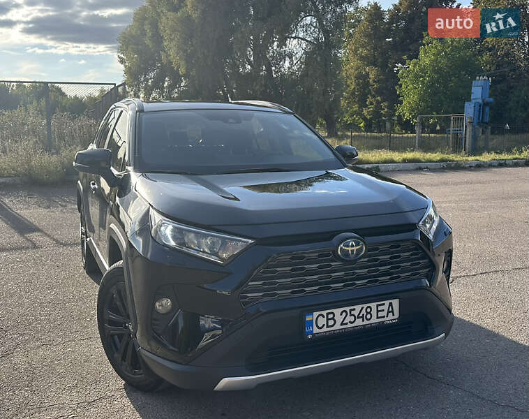 Позашляховик / Кросовер Toyota RAV4 2019 в Чернігові