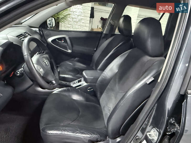 Внедорожник / Кроссовер Toyota RAV4 2007 в Одессе