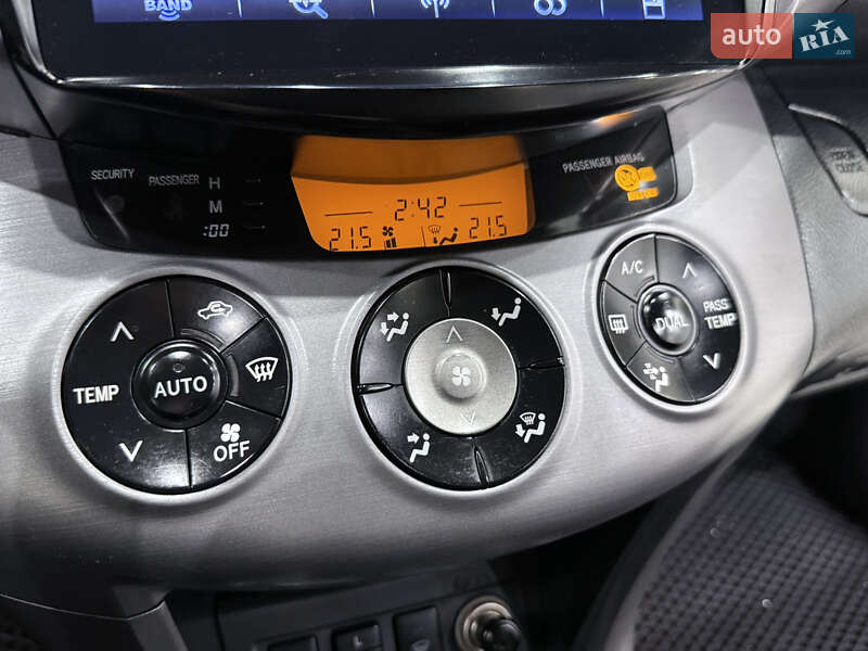 Внедорожник / Кроссовер Toyota RAV4 2007 в Одессе