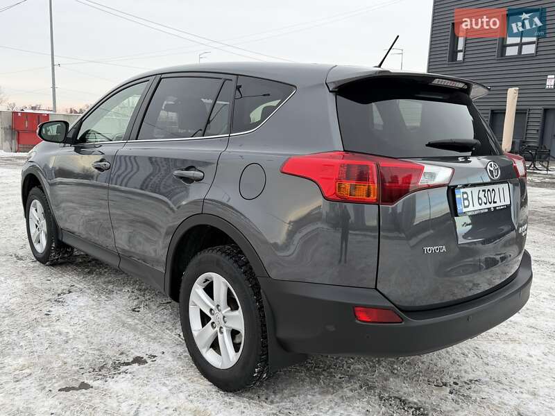 Позашляховик / Кросовер Toyota RAV4 2013 в Києві