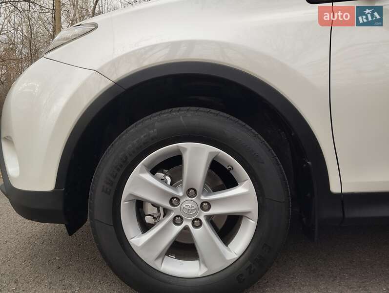 Позашляховик / Кросовер Toyota RAV4 2013 в Одесі