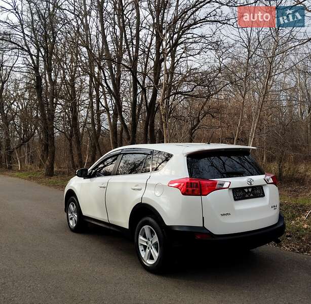 Позашляховик / Кросовер Toyota RAV4 2013 в Одесі