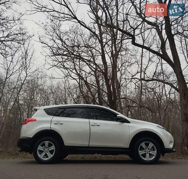 Позашляховик / Кросовер Toyota RAV4 2013 в Одесі