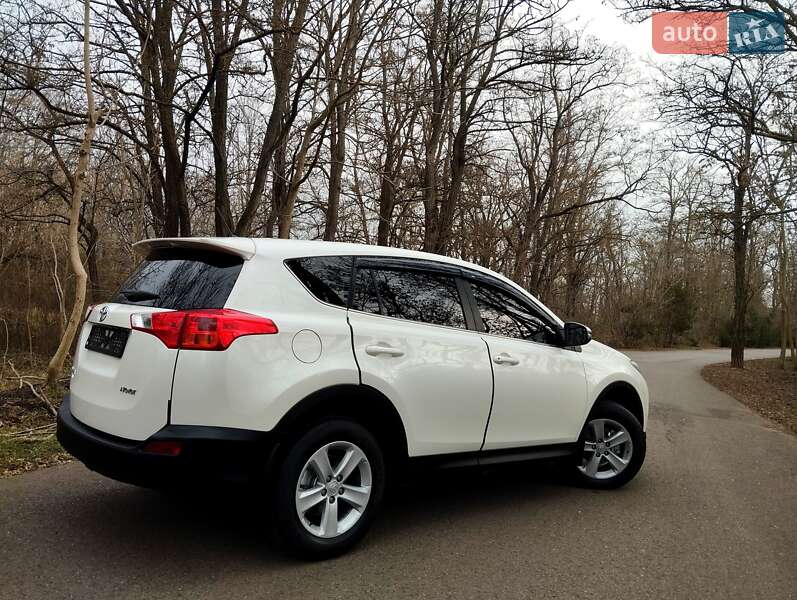 Позашляховик / Кросовер Toyota RAV4 2013 в Одесі
