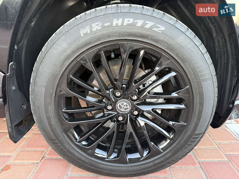 Позашляховик / Кросовер Toyota RAV4 2021 в Одесі фото 18 Позашляховик / Кросовер Toyota RAV4 2021 в Одесі