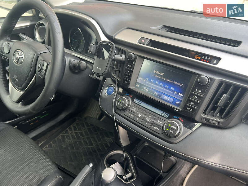 Позашляховик / Кросовер Toyota RAV4 2018 в Києві