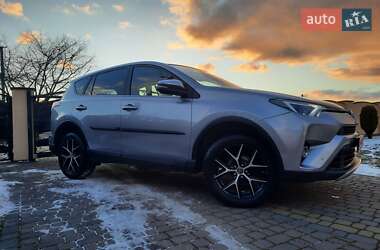 Позашляховик / Кросовер Toyota RAV4 2017 в Стрию