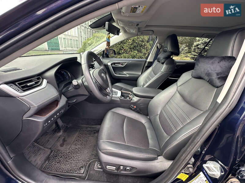 Внедорожник / Кроссовер Toyota RAV4 2021 в Днепре фото 21 Внедорожник / Кроссовер Toyota RAV4 2021 в Днепре