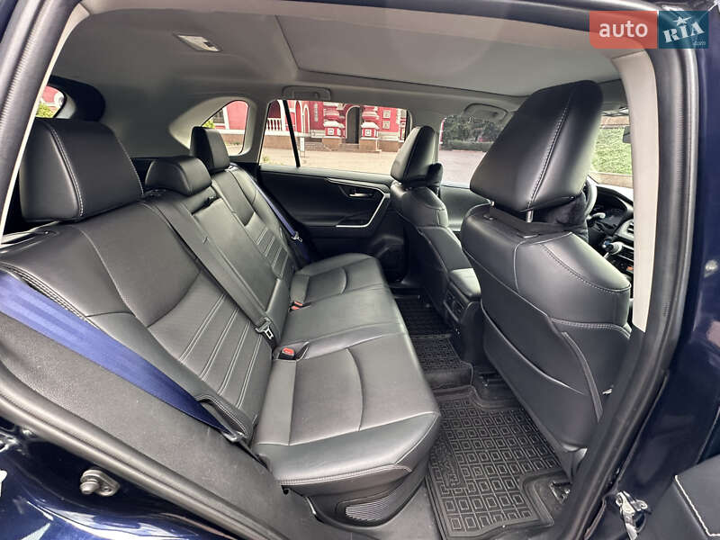 Внедорожник / Кроссовер Toyota RAV4 2021 в Днепре фото 26 Внедорожник / Кроссовер Toyota RAV4 2021 в Днепре