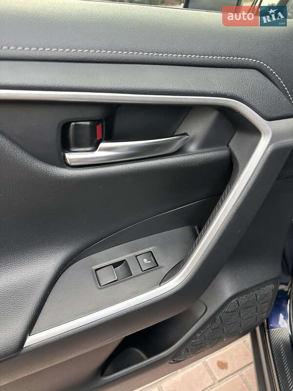 Внедорожник / Кроссовер Toyota RAV4 2021 в Днепре фото 50 Внедорожник / Кроссовер Toyota RAV4 2021 в Днепре