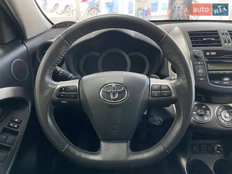 Позашляховик / Кросовер Toyota RAV4 2011 в Києві фото 23 Позашляховик / Кросовер Toyota RAV4 2011 в Києві