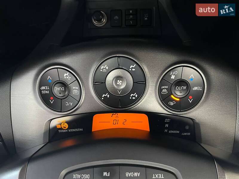 Позашляховик / Кросовер Toyota RAV4 2011 в Києві фото 31 Позашляховик / Кросовер Toyota RAV4 2011 в Києві