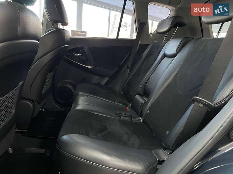 Позашляховик / Кросовер Toyota RAV4 2011 в Києві фото 39 Позашляховик / Кросовер Toyota RAV4 2011 в Києві
