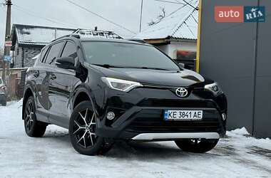Позашляховик / Кросовер Toyota RAV4 2016 в Дніпрі