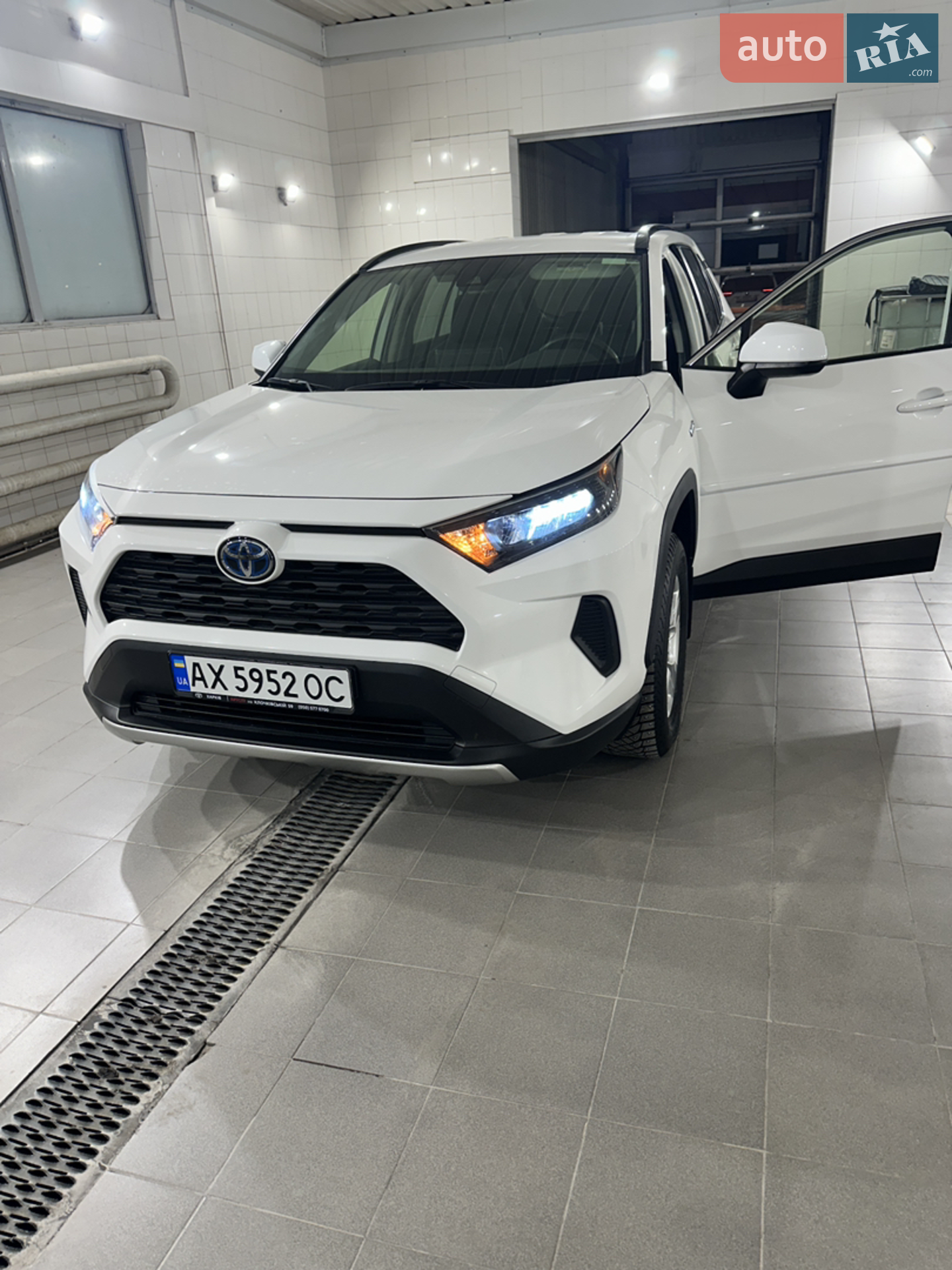 2021 Toyota RAV 4 - мініатюра 3