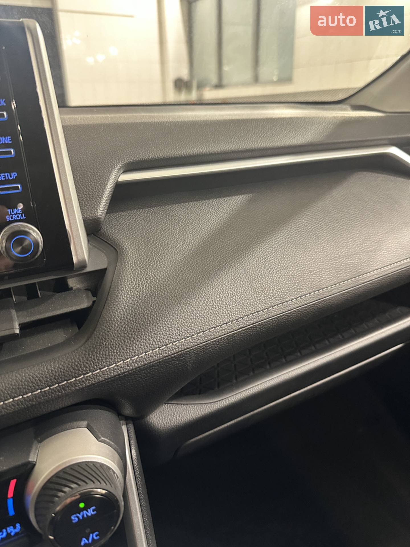 2021 Toyota RAV 4 - мініатюра 16