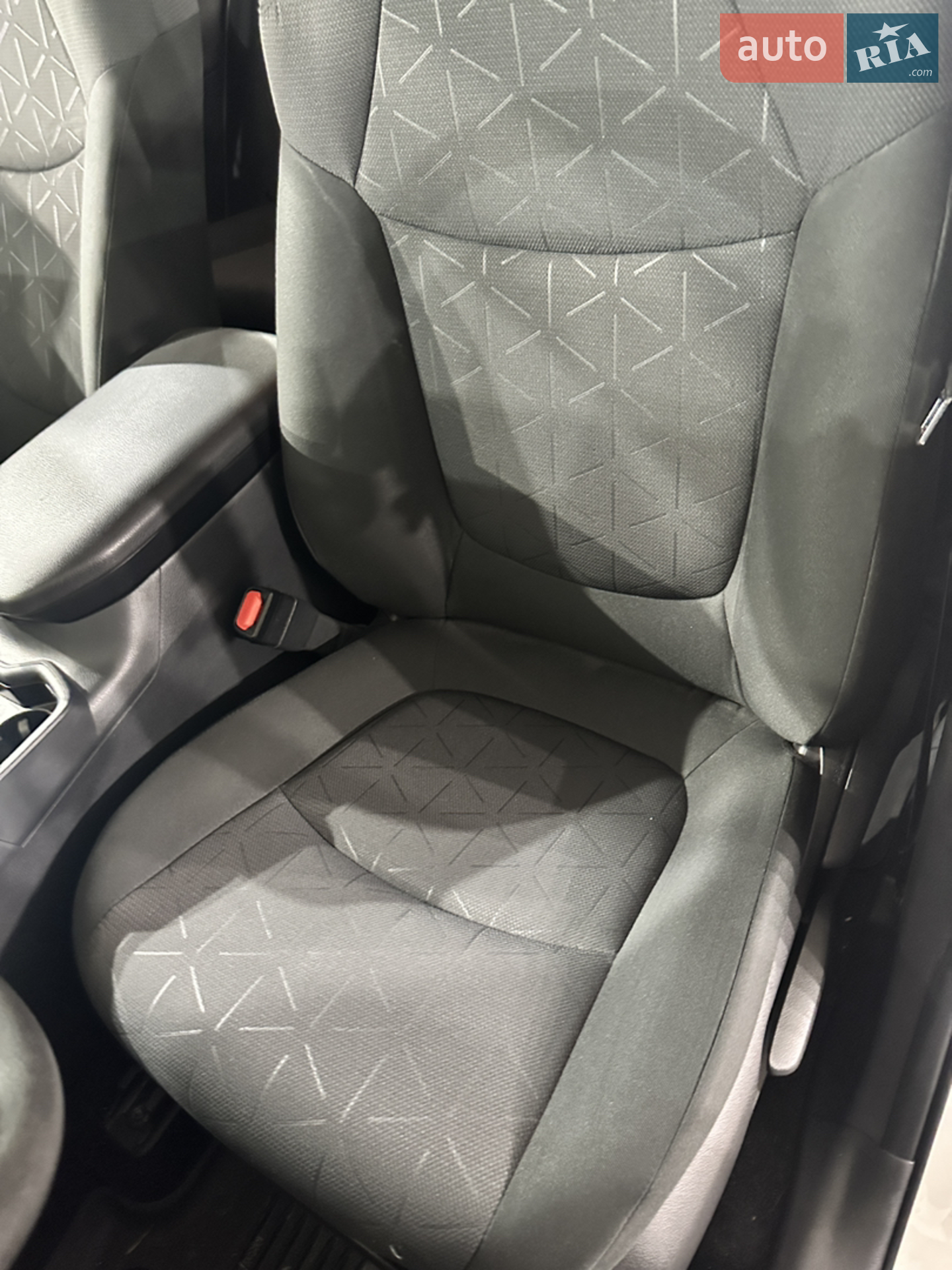 2021 Toyota RAV 4 - мініатюра 22