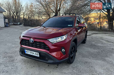 Внедорожник / Кроссовер Toyota RAV4 2021 в Запорожье