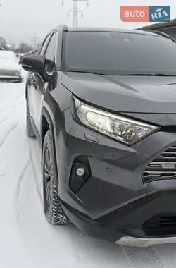 Внедорожник / Кроссовер Toyota RAV4 2024 в Киеве