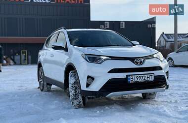 Внедорожник / Кроссовер Toyota RAV4 2015 в Виннице