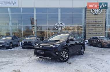 Позашляховик / Кросовер Toyota RAV4 2018 в Києві