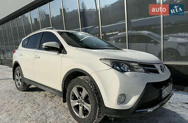 Внедорожник / Кроссовер Toyota RAV4 2015 в Киеве