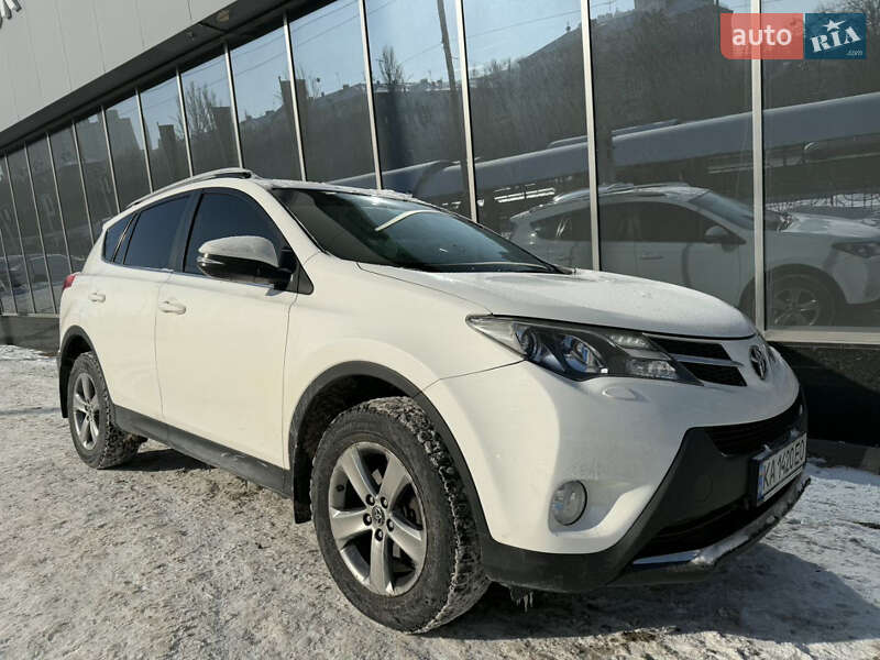 Toyota RAV4 2015