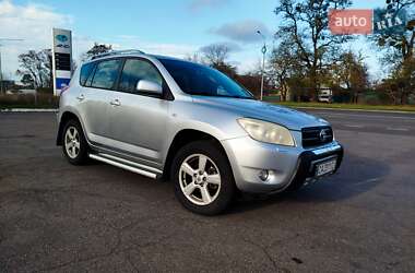 Позашляховик / Кросовер Toyota RAV4 2006 в Черкасах