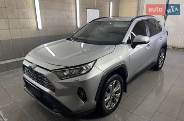 Позашляховик / Кросовер Toyota RAV4 2025 в Умані