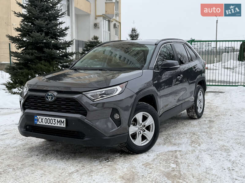 Toyota RAV4 2021