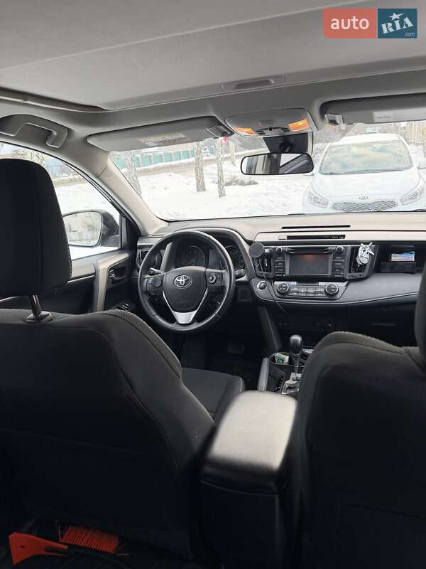 Внедорожник / Кроссовер Toyota RAV4 2018 в Василькове