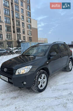 Внедорожник / Кроссовер Toyota RAV4 2007 в Киеве