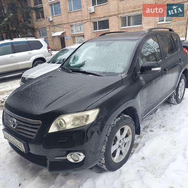 Внедорожник / Кроссовер Toyota RAV4 2011 в Киеве