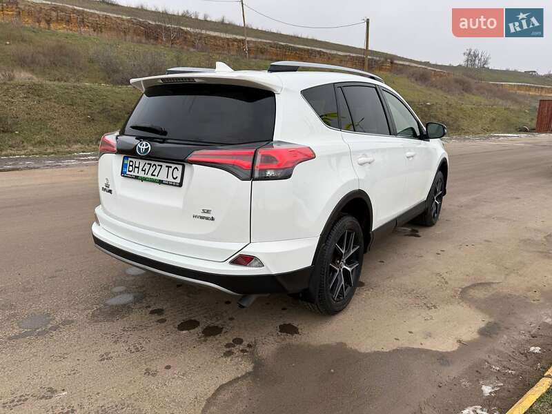 Внедорожник / Кроссовер Toyota RAV4 2017 в Одессе