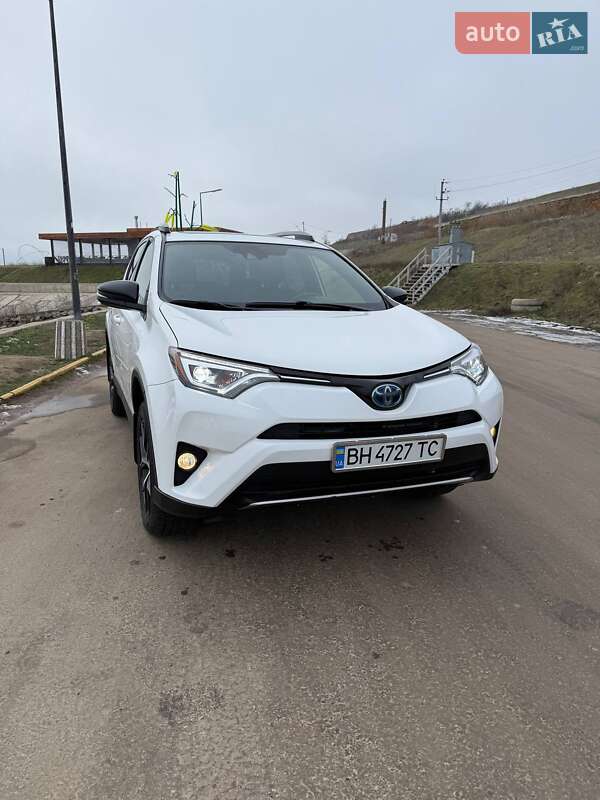 Внедорожник / Кроссовер Toyota RAV4 2017 в Одессе