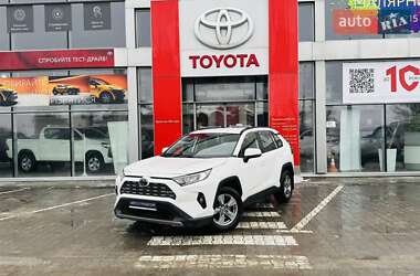 Позашляховик / Кросовер Toyota RAV4 2023 в Тернополі