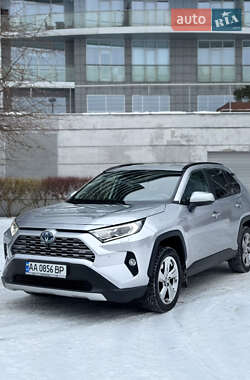 Позашляховик / Кросовер Toyota RAV4 2021 в Києві