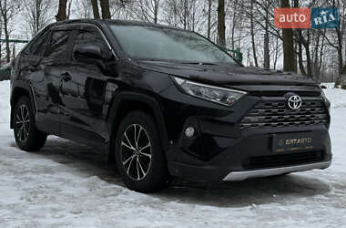 Позашляховик / Кросовер Toyota RAV4 2019 в Івано-Франківську